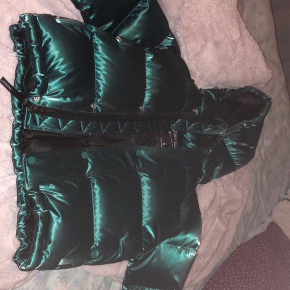 TNA Jackets & Blazers - Aritzia shorty puff